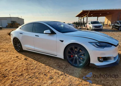 2018 Tesla Model S z USA, uszkodzony, nr VIN 5YJSA1E47JF248191